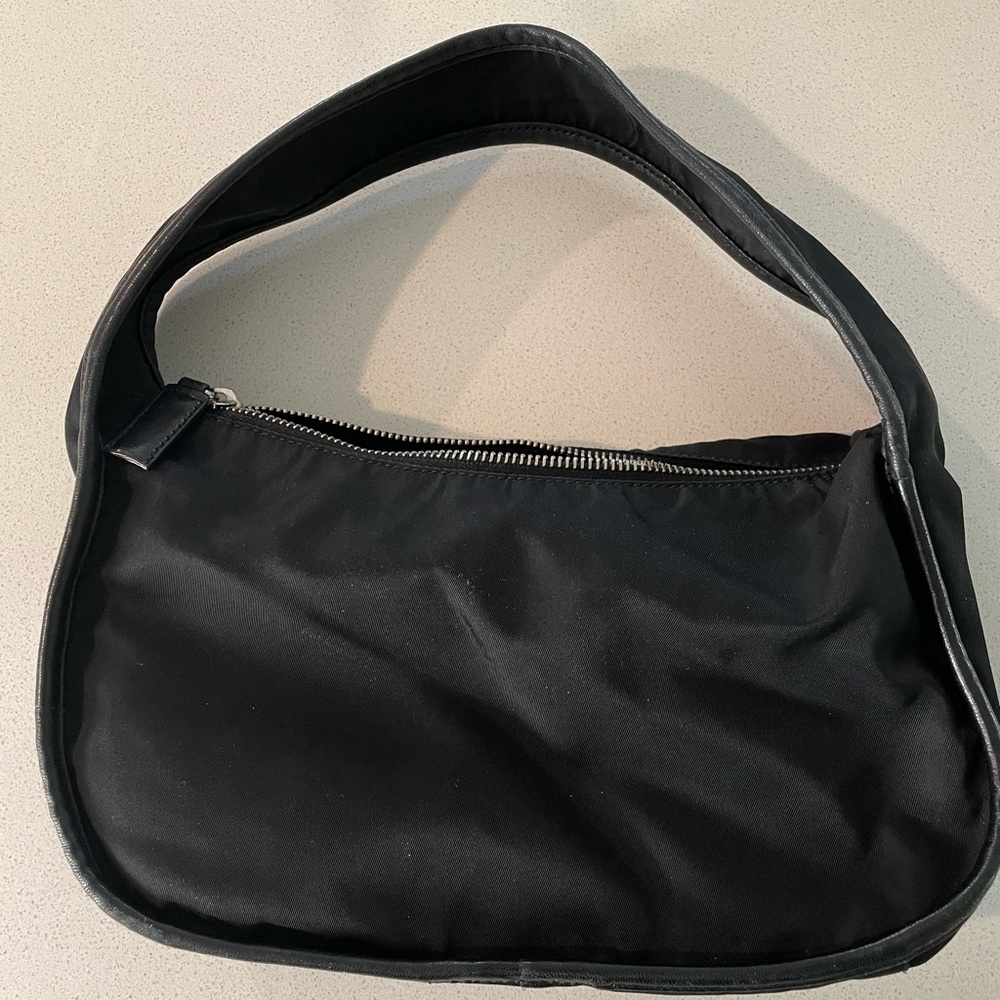 Prada handbag - Picture 2 of 4